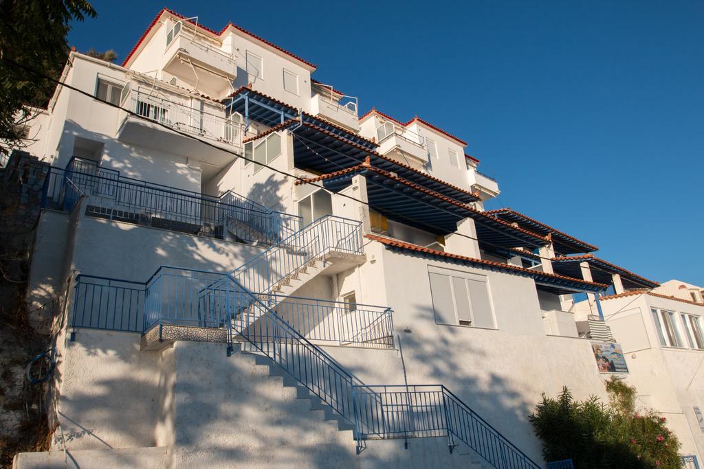 Paris-Irini Studios And Apartments Plomari Esterno foto